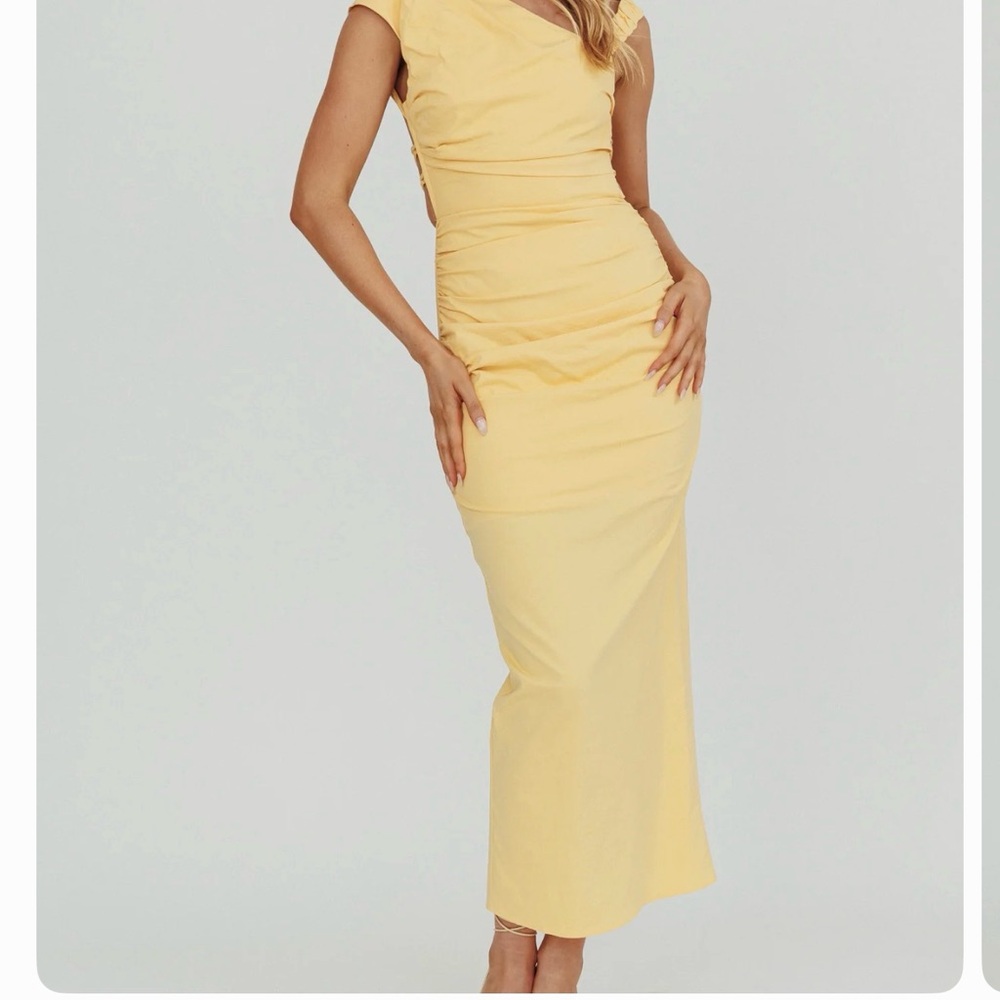 Elegant Yellow Ruched Maxi Dress
